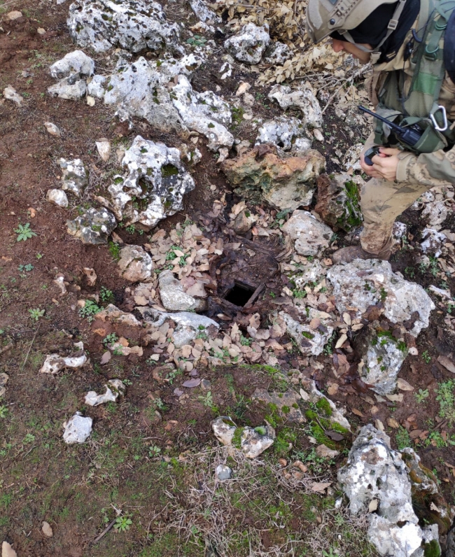 Mardin'de 2 terör sığınağı imha edildi